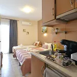 εlvina Aparthotel 3*