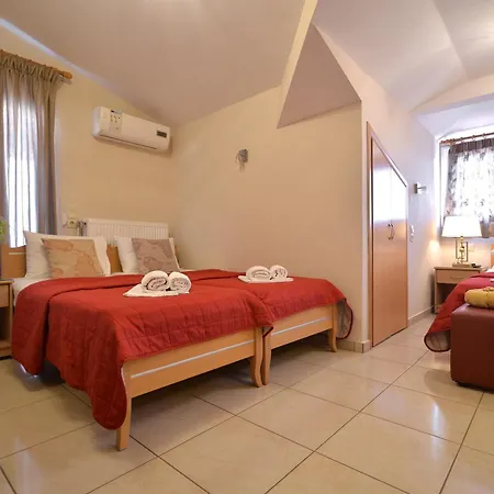 εlvina Appart hôtel 3*