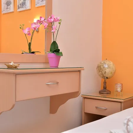 εlvina Appart hôtel 3*
