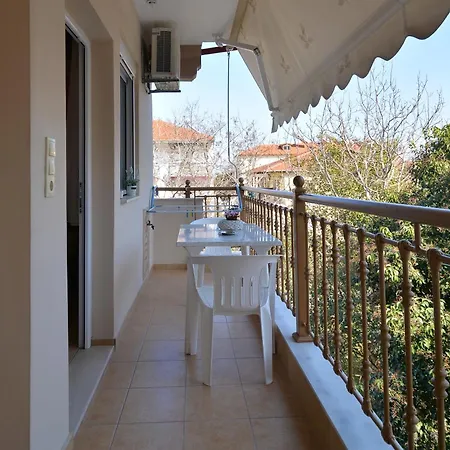 εlvina Leptokaryá